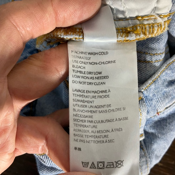 BDG Urban Outfitters Mom High Rise Highly Distressed Lite Blue Denim Size 26 - Picture 12 of 16